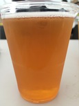 けやき坂のテイスターセットで他のビールと比べてちょっともの足りない感じです。
香りはほとんどなかったです。
味もフルーティーな感じではありません、なにより苦味が後味として口に残ってそれが結構きつかったです。
